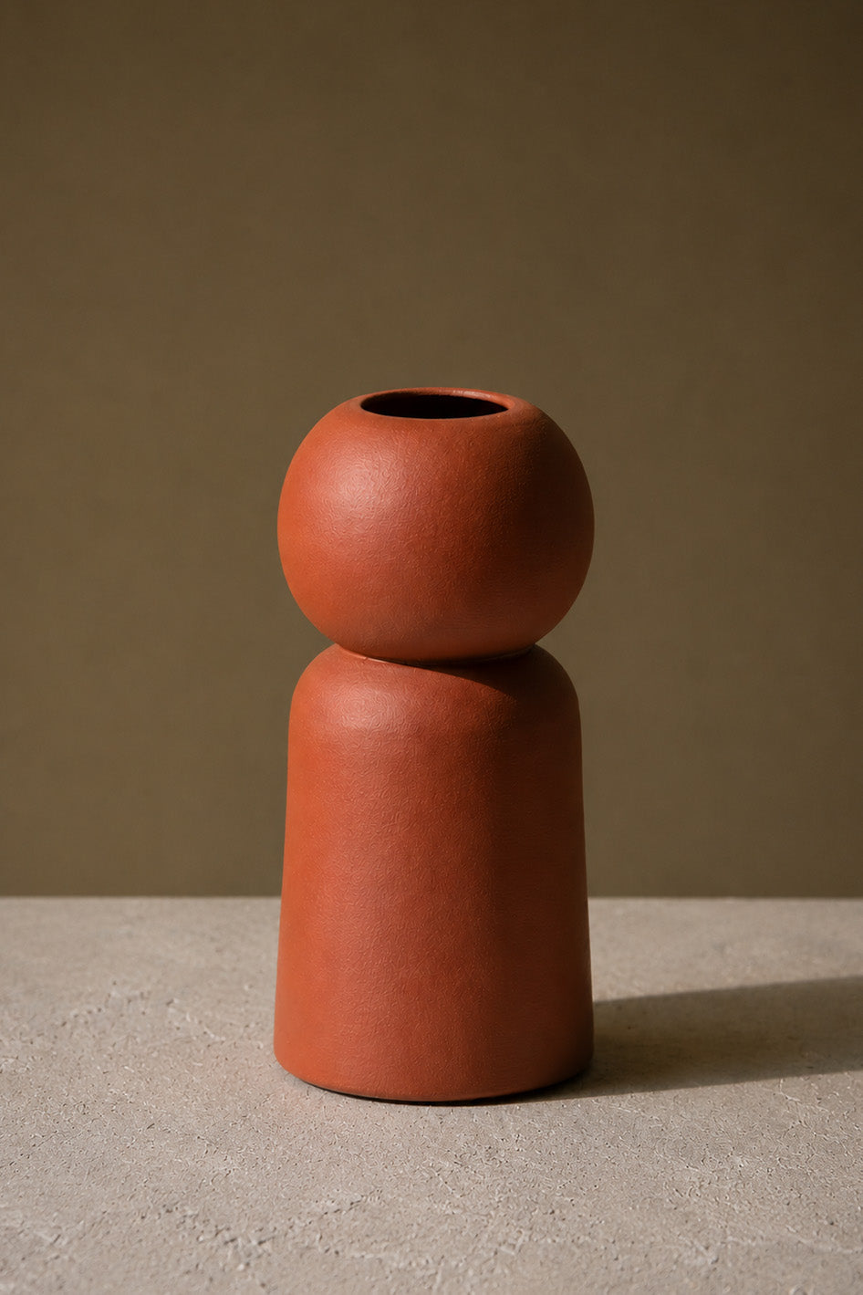 Rustic Crest Pod Vase