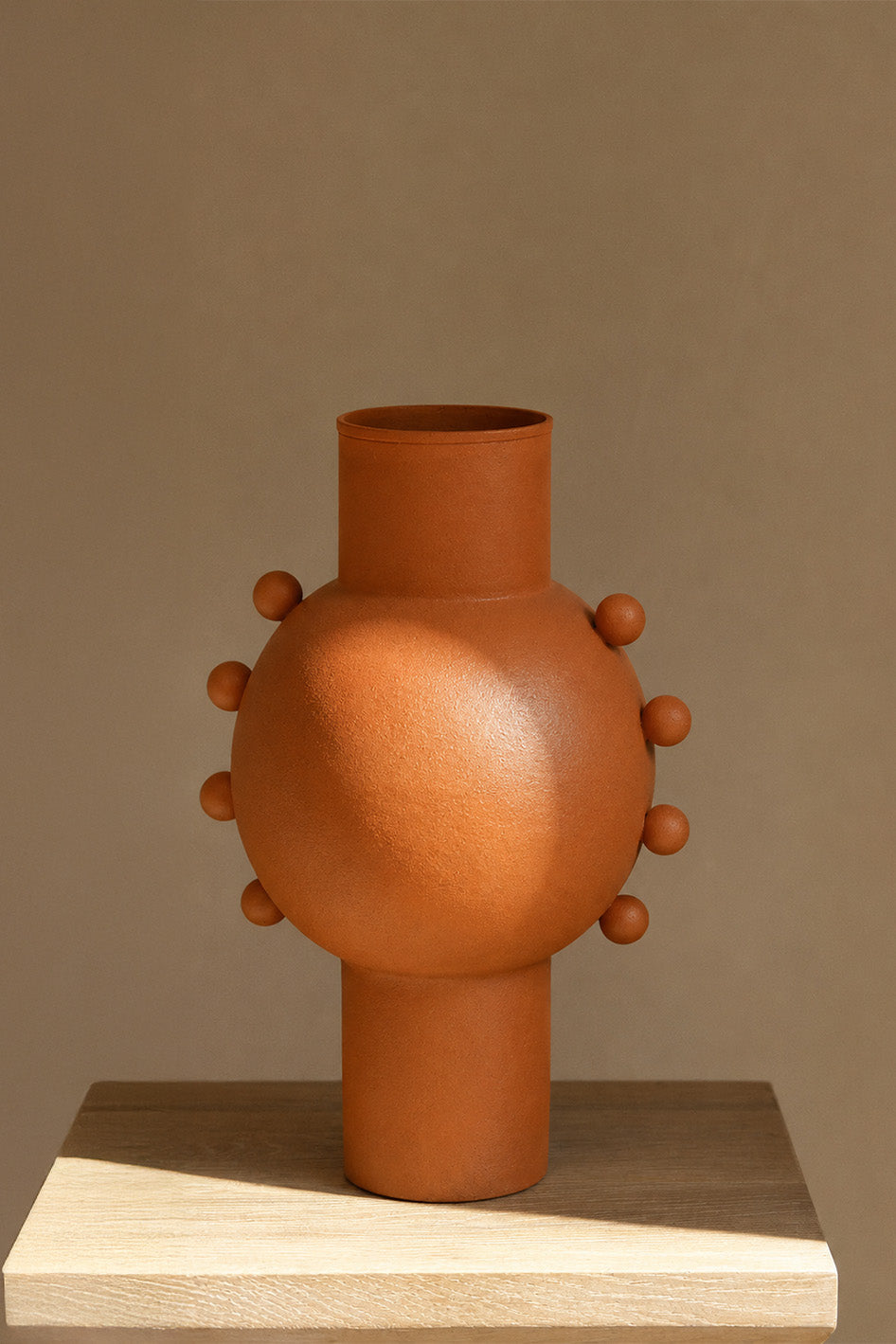 Terra Axis Handle Vase