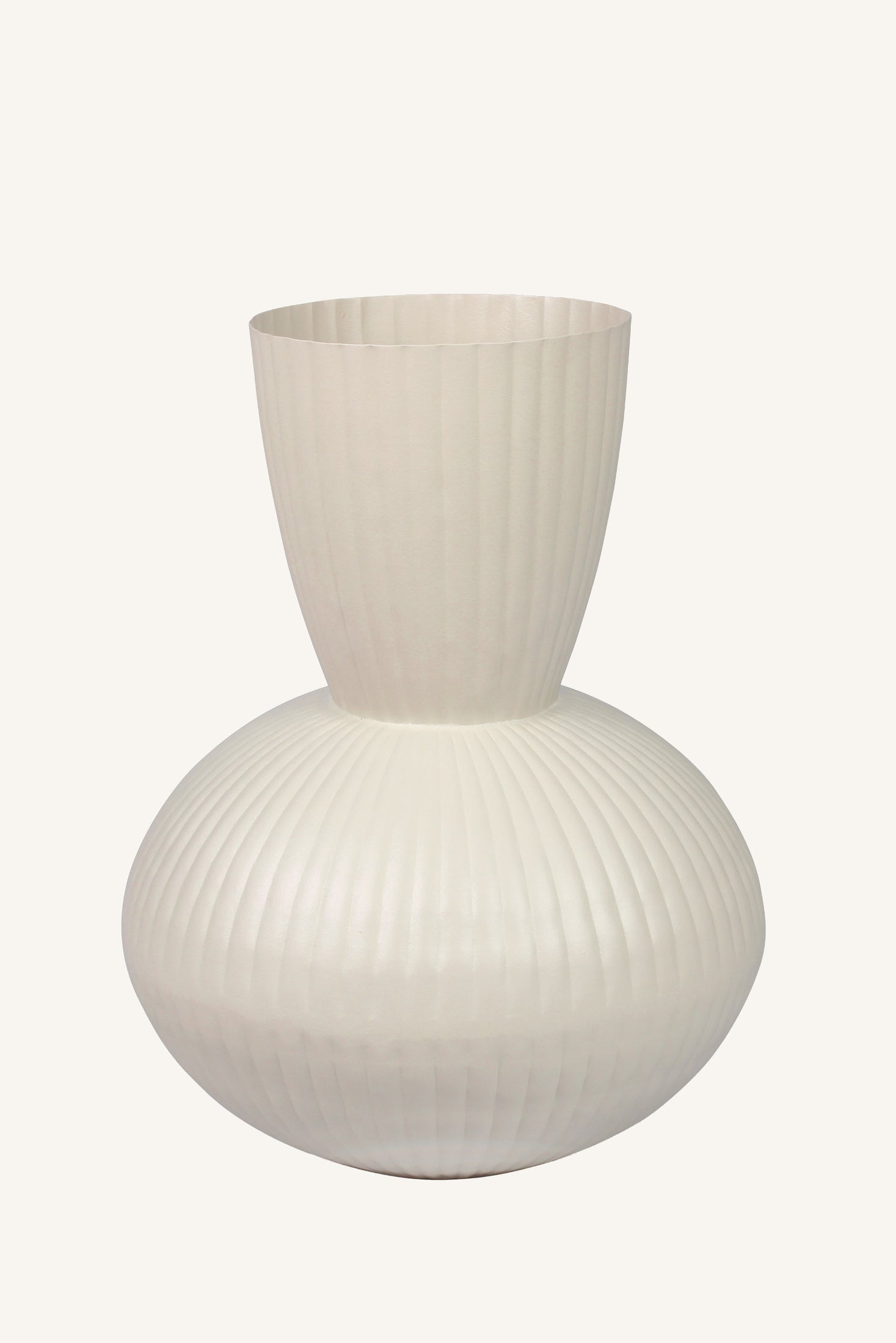 Ivory Ripple Sphere Vase