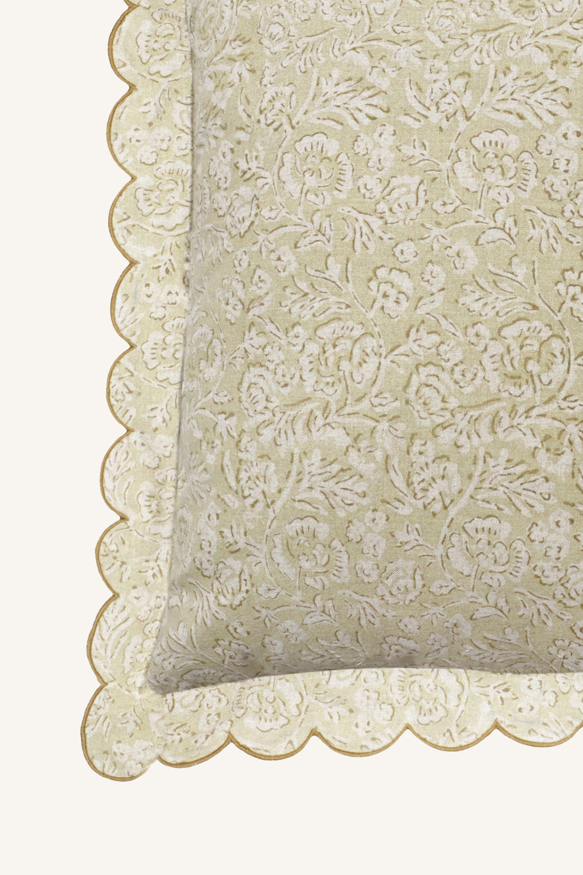 Sunpetal Scallop Pillow