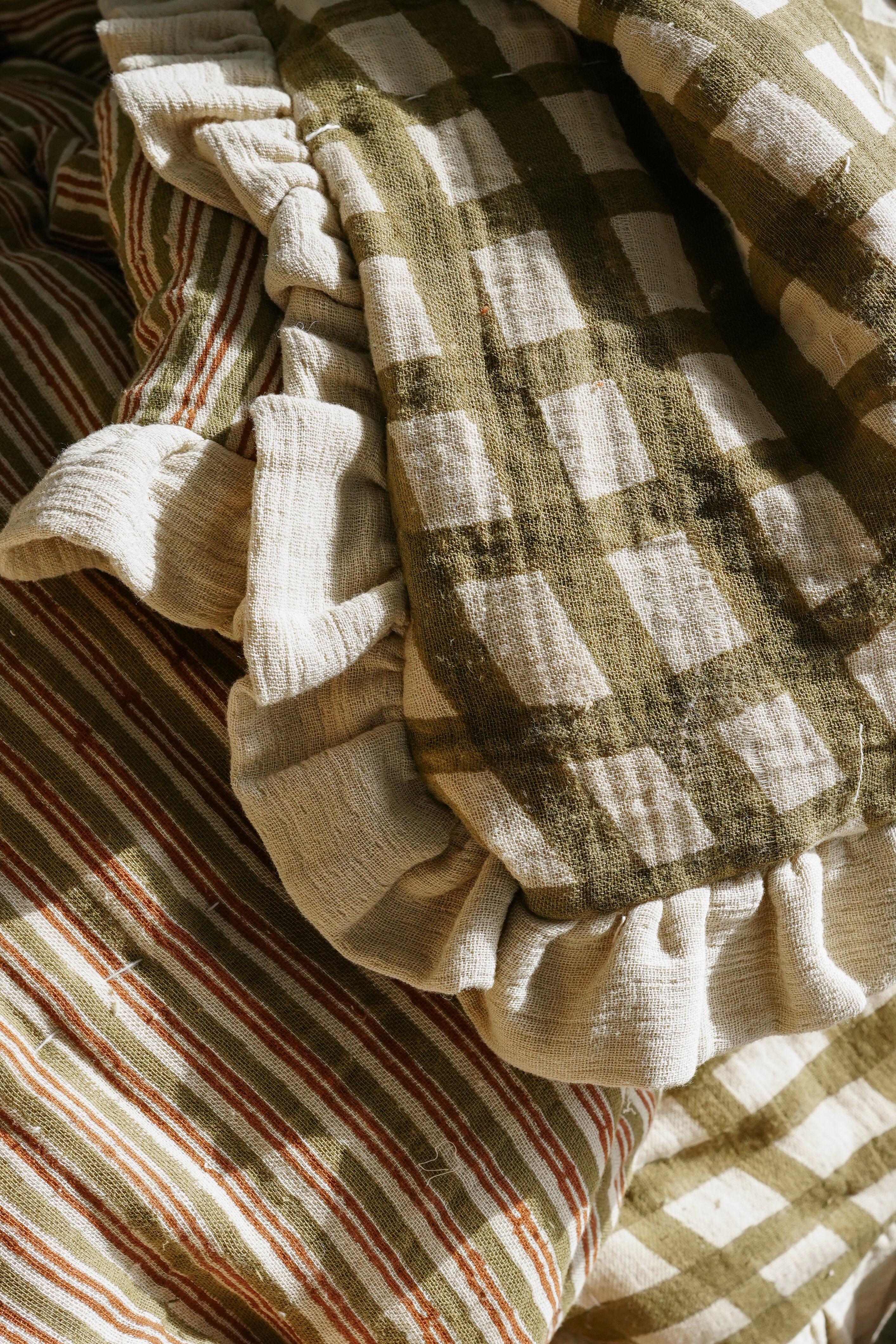 Prairie Ruffle Bedding Set