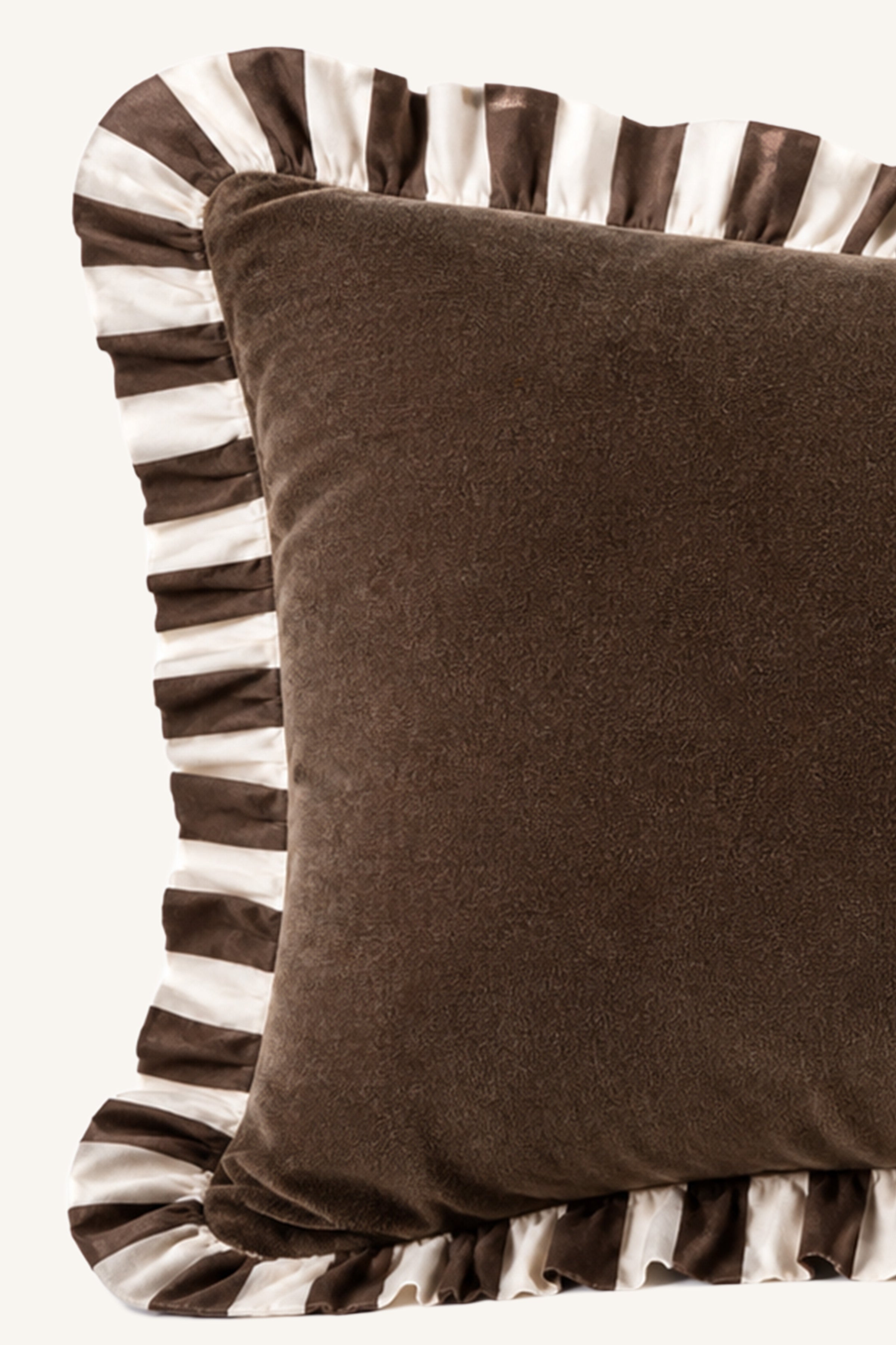 Truffle Frill Lumbar
