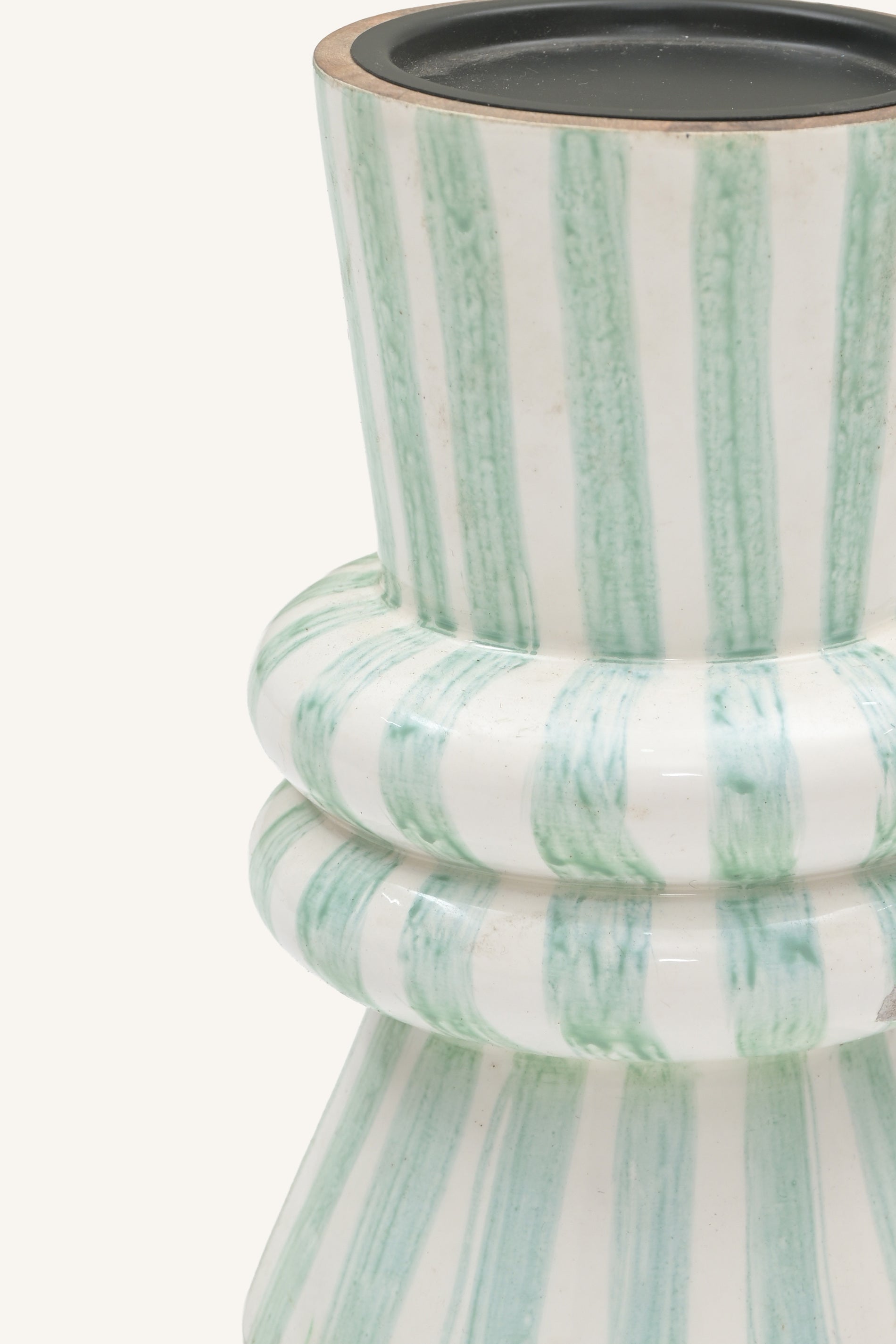 Mint Halo Column Holder