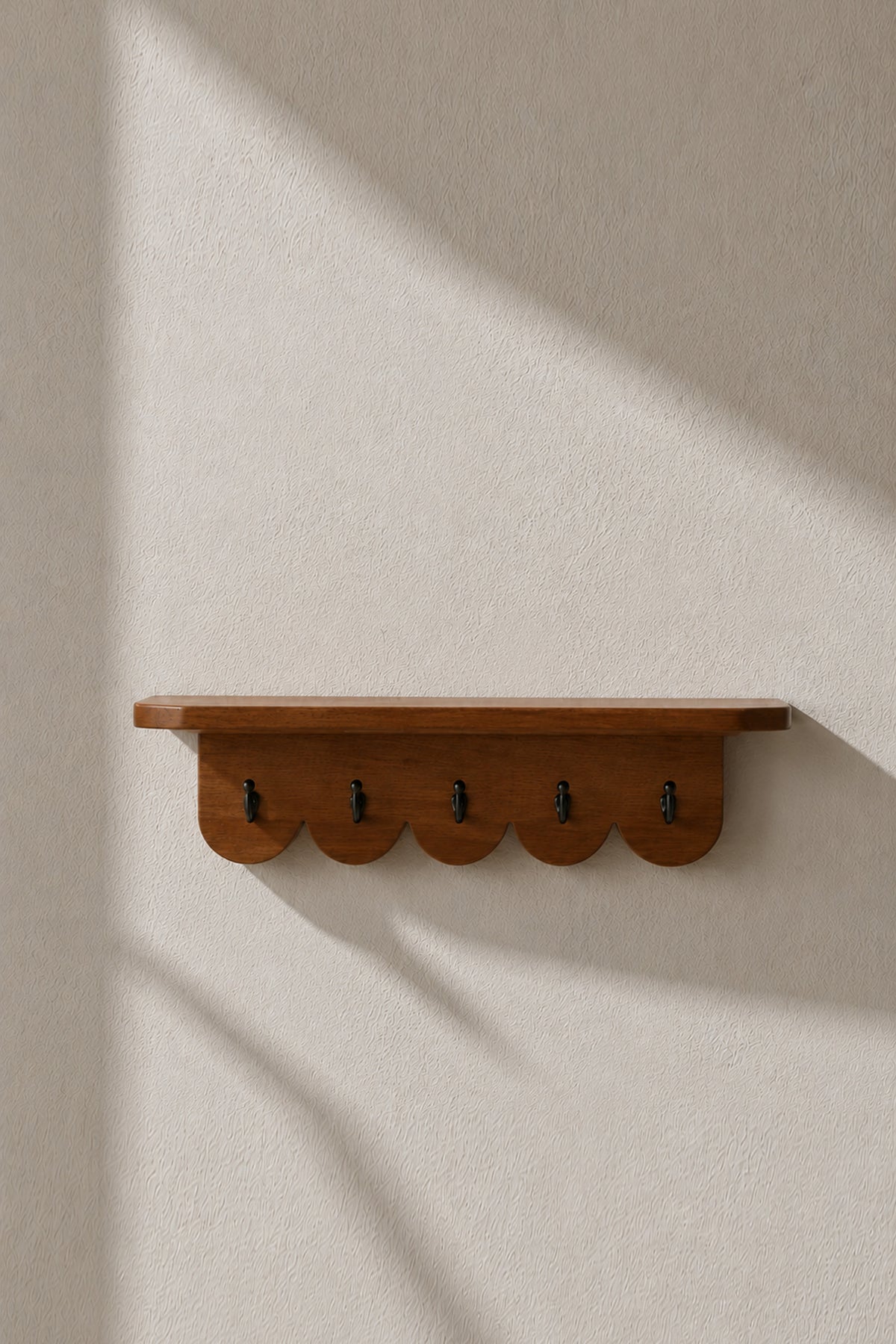 Scallop Edge Hook Shelf