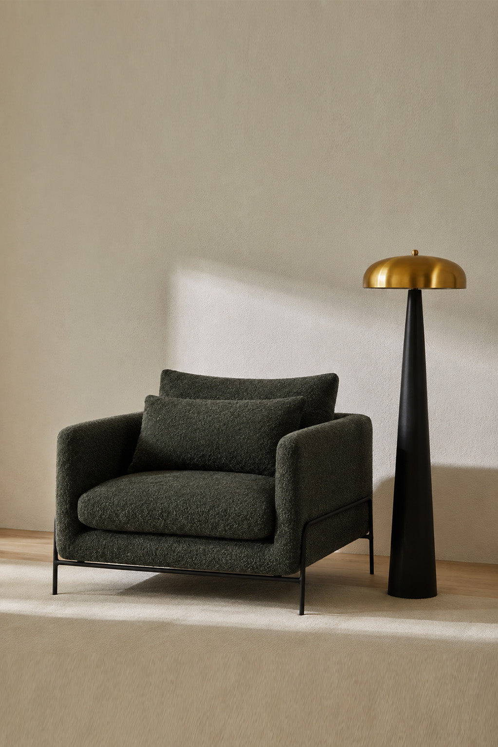 Onyx Armchair