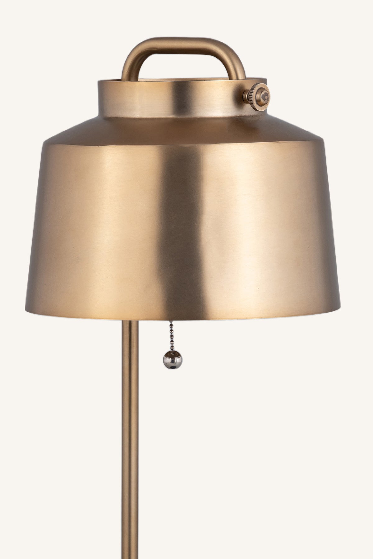 Waverly Pull Lamp
