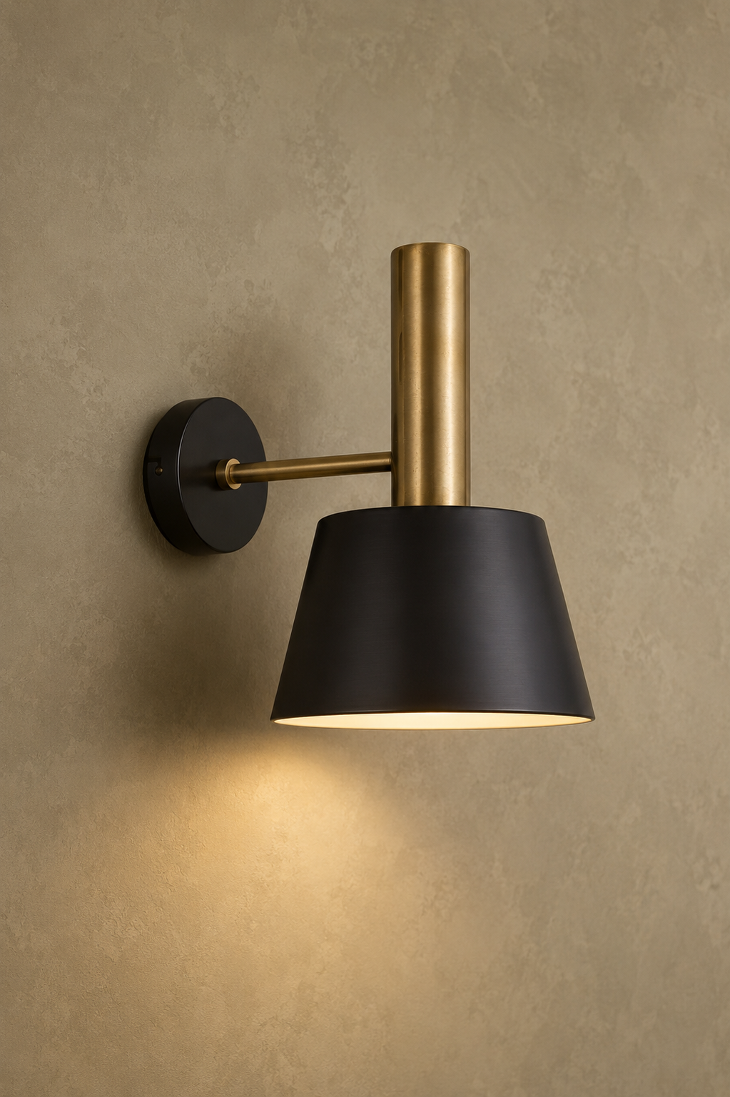 Arwyn Sconce
