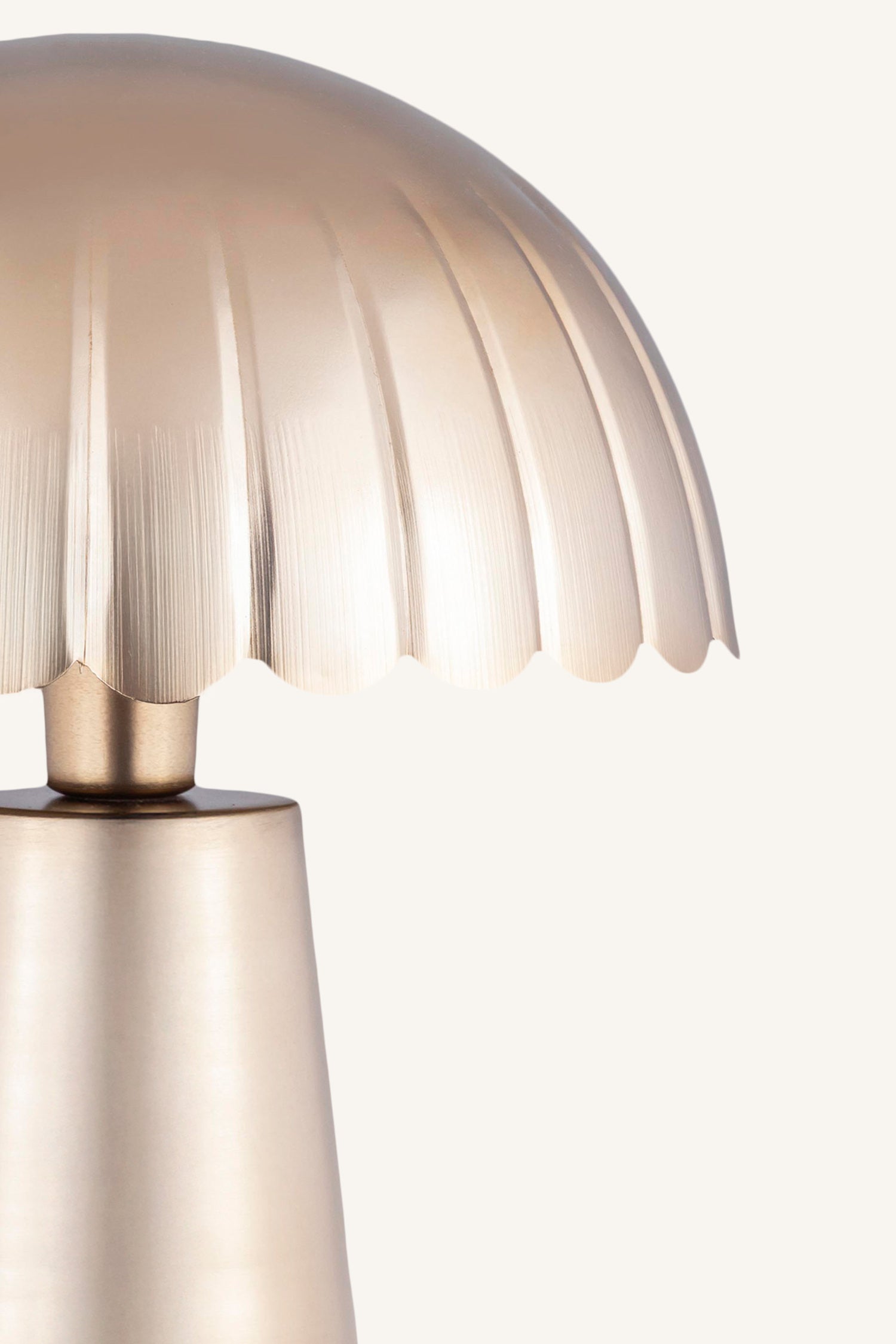 Arcona Table Lamp