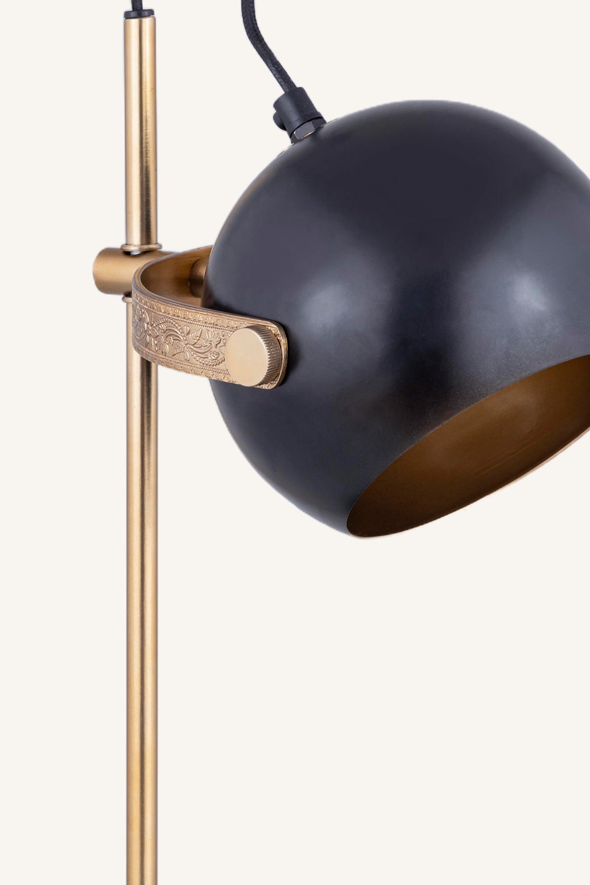 Klyro Pivot Lamp