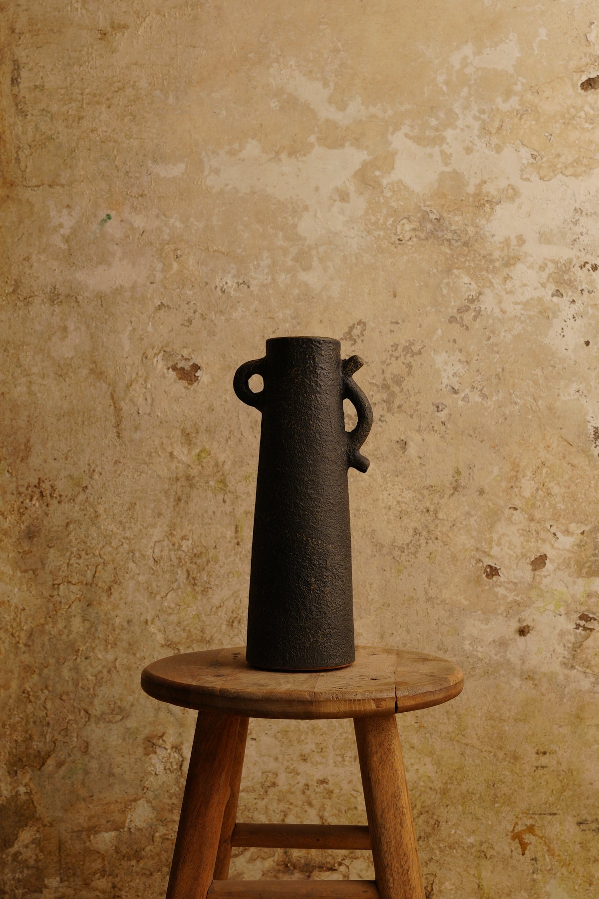 Charcoal Crest Tall Vase