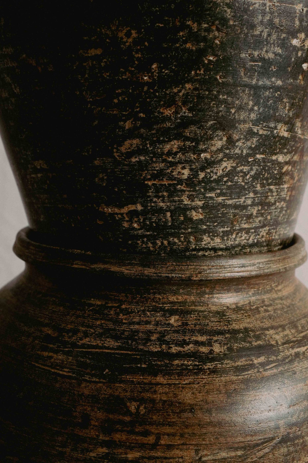 Ashen Quiet Vase