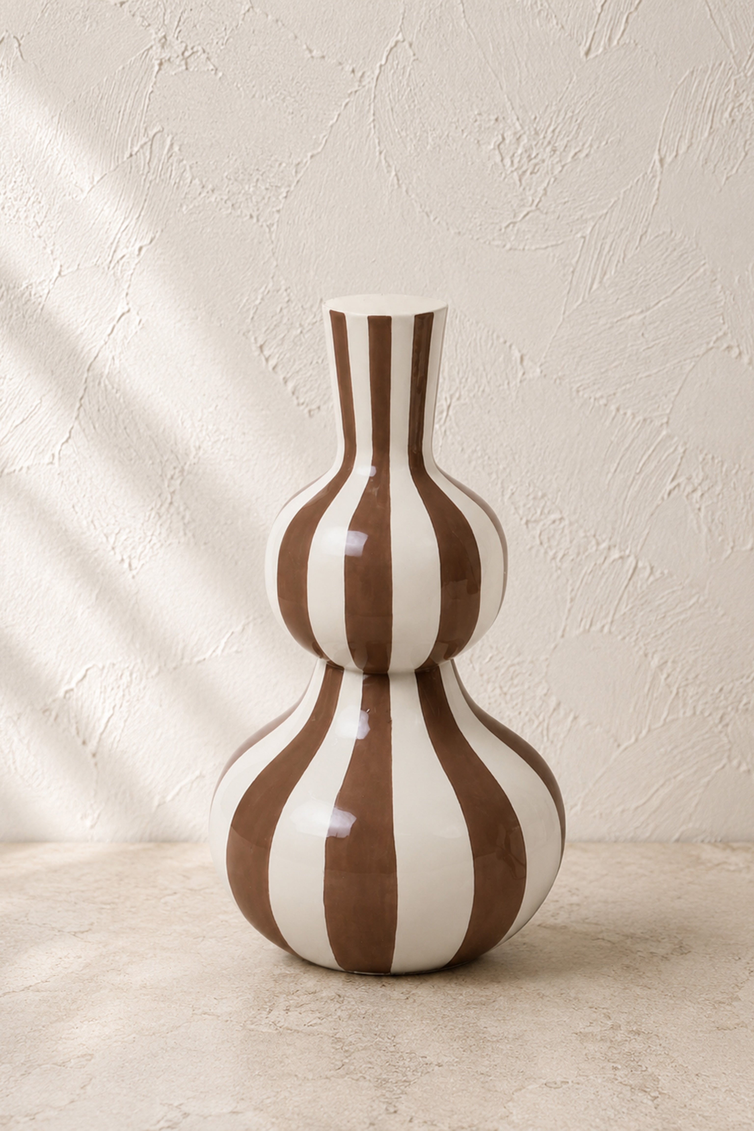 Mocha Cascade Form Vase