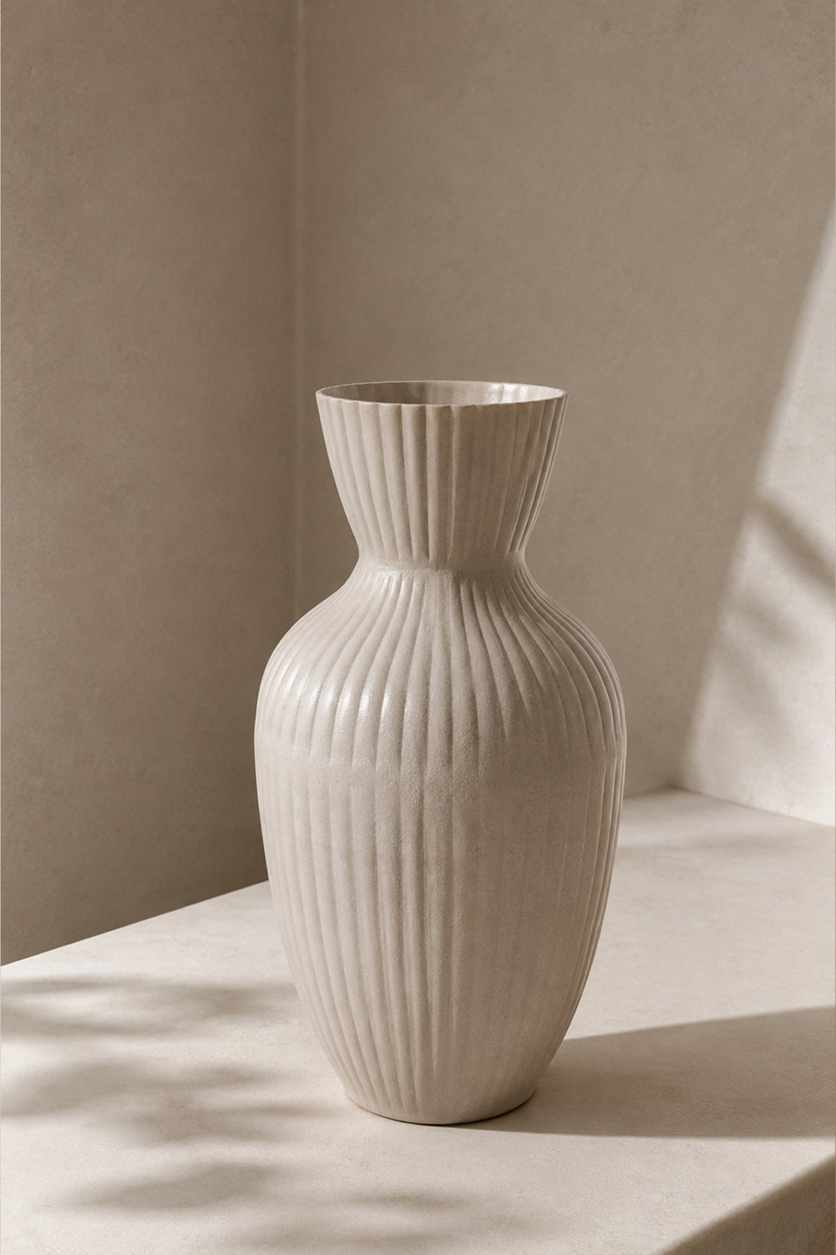 Seren Ripple Hourglass Vase