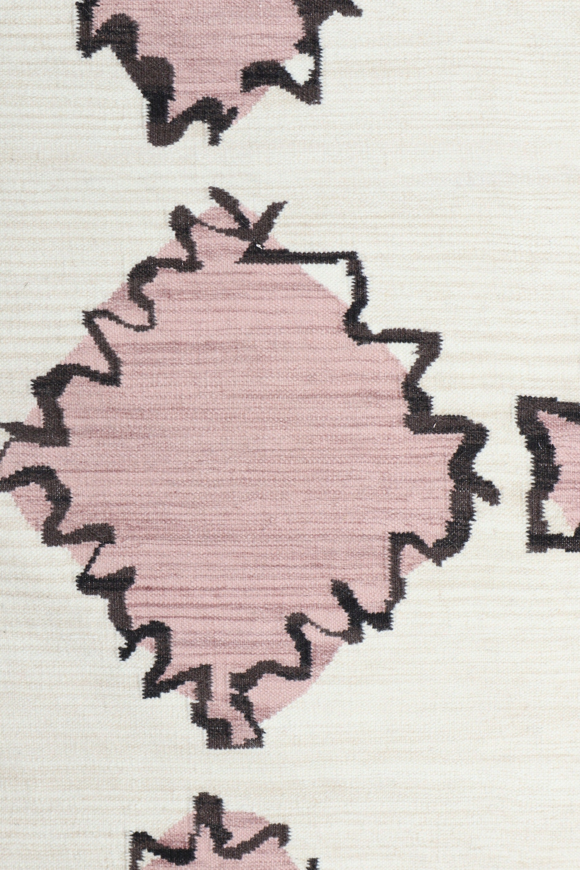 Rose Lattice Cushion Rug