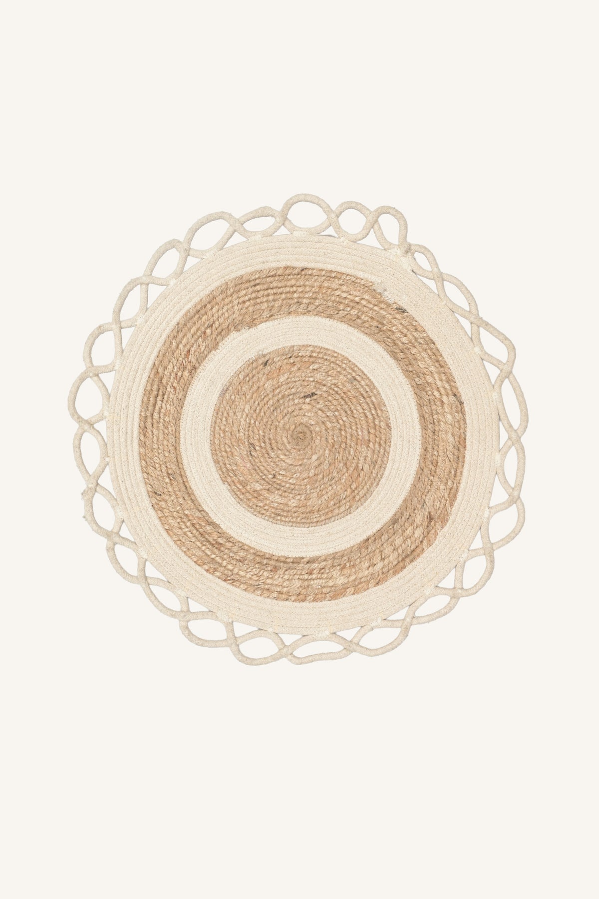 Meadow Lace Ring Decor