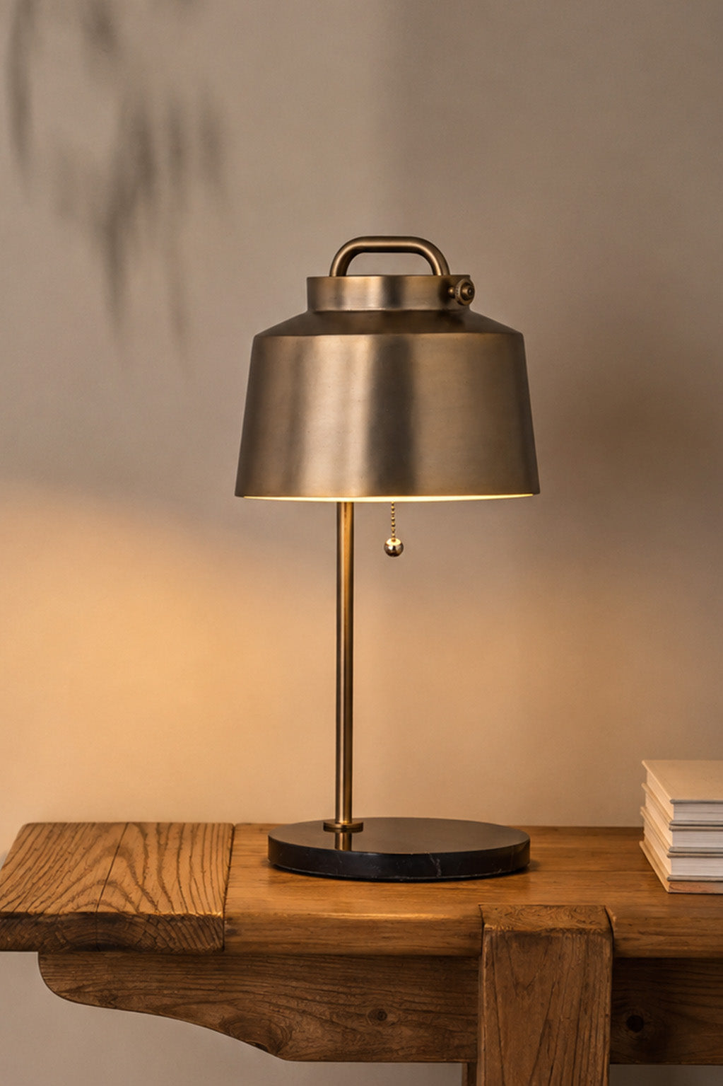 Waverly Pull Lamp