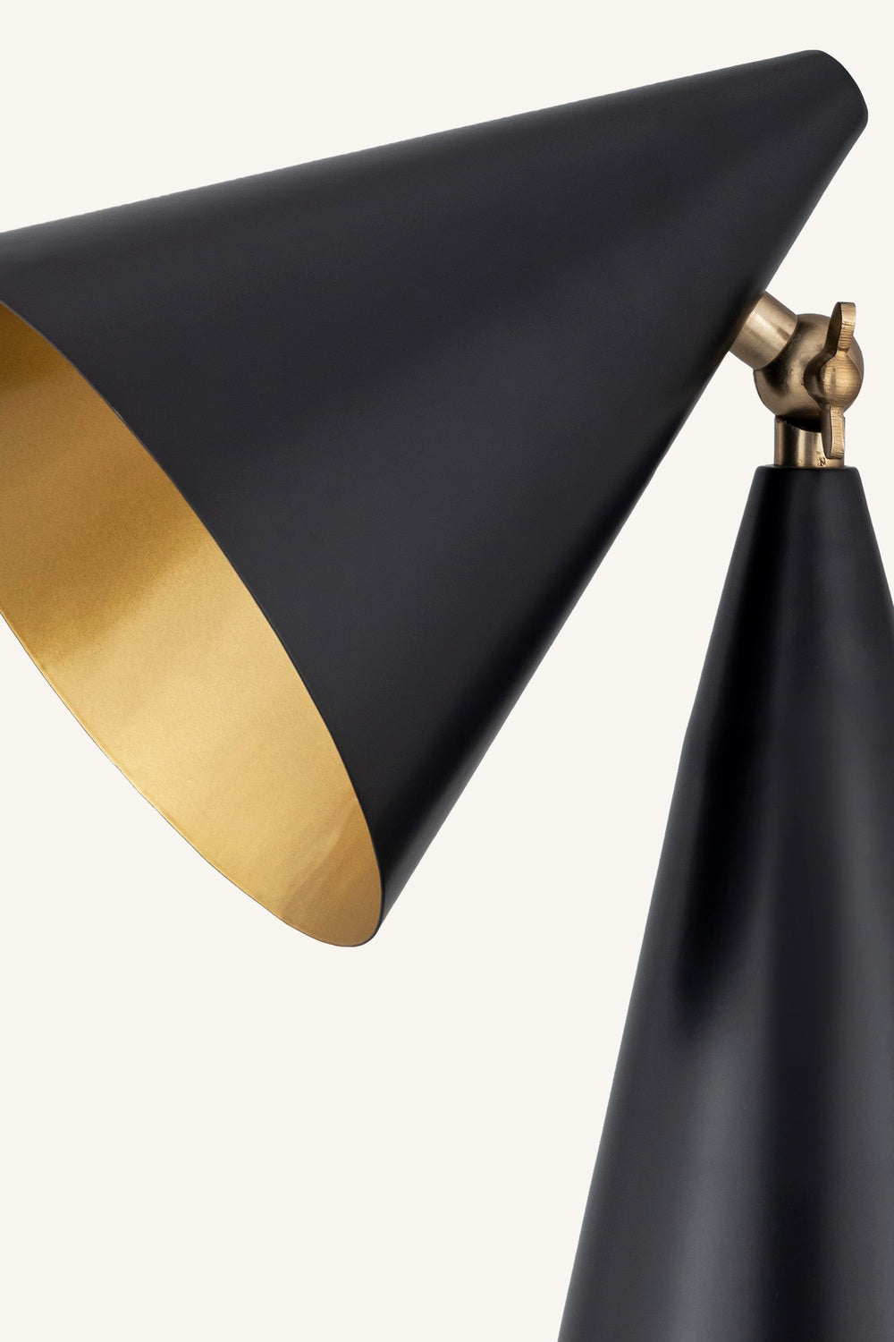 Vero Pivot Lamp