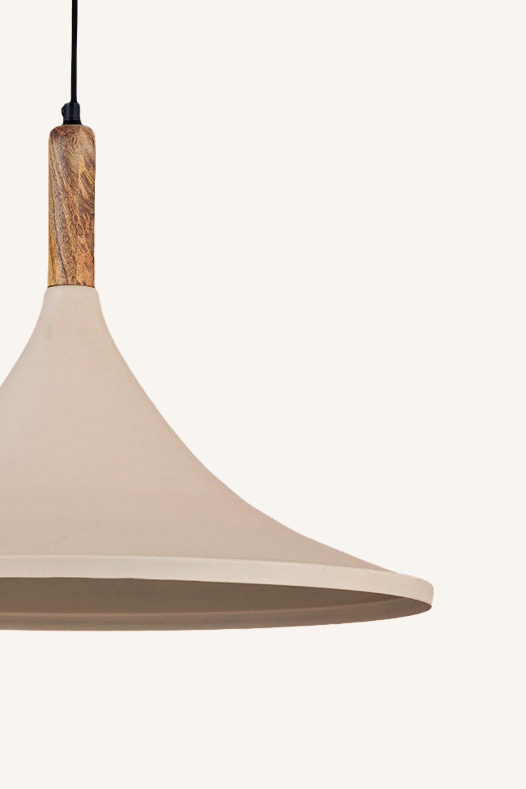 Calyon Verge Pendant
