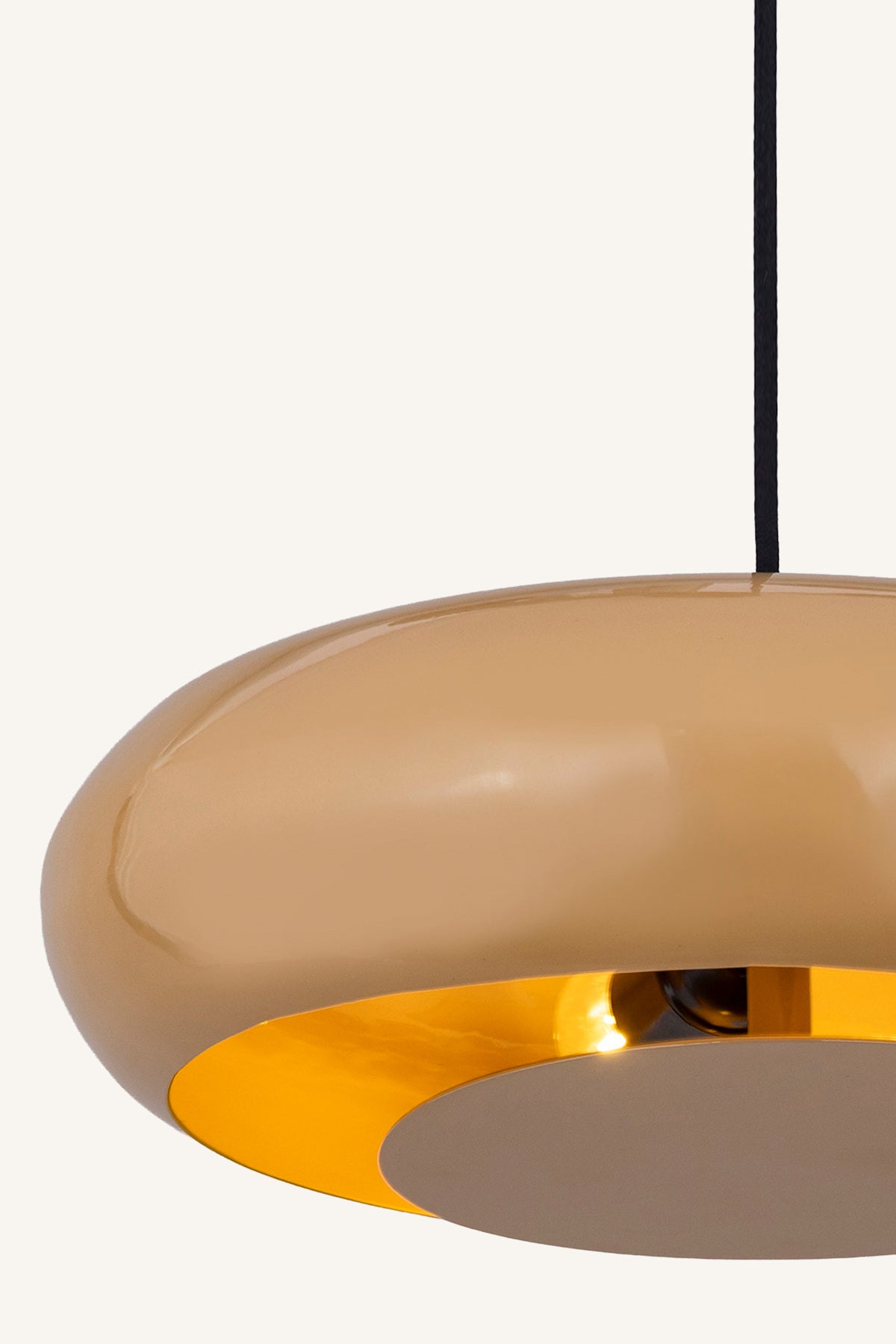 Cirel Arc Pendant