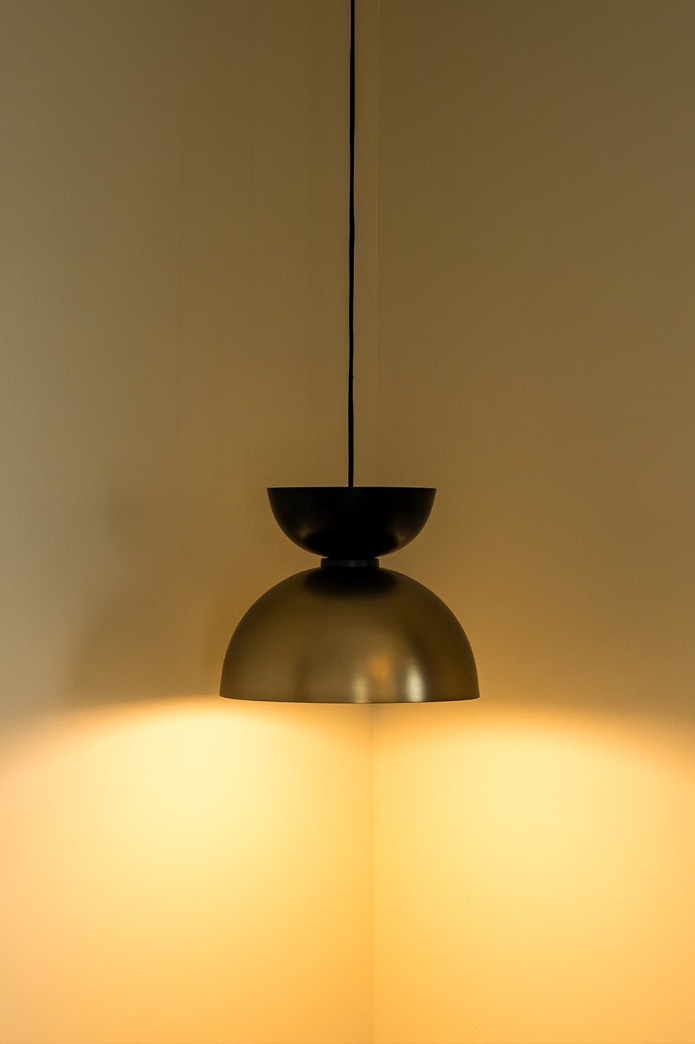 Noctis Dome Pendant Lamp