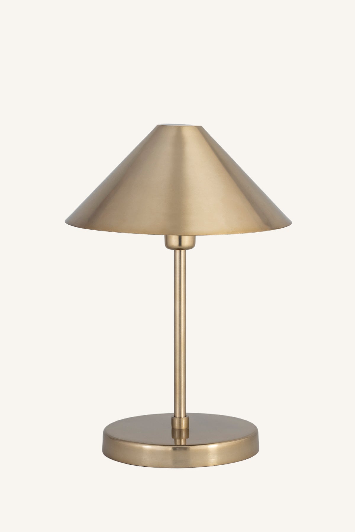 Luro Shade Lamp