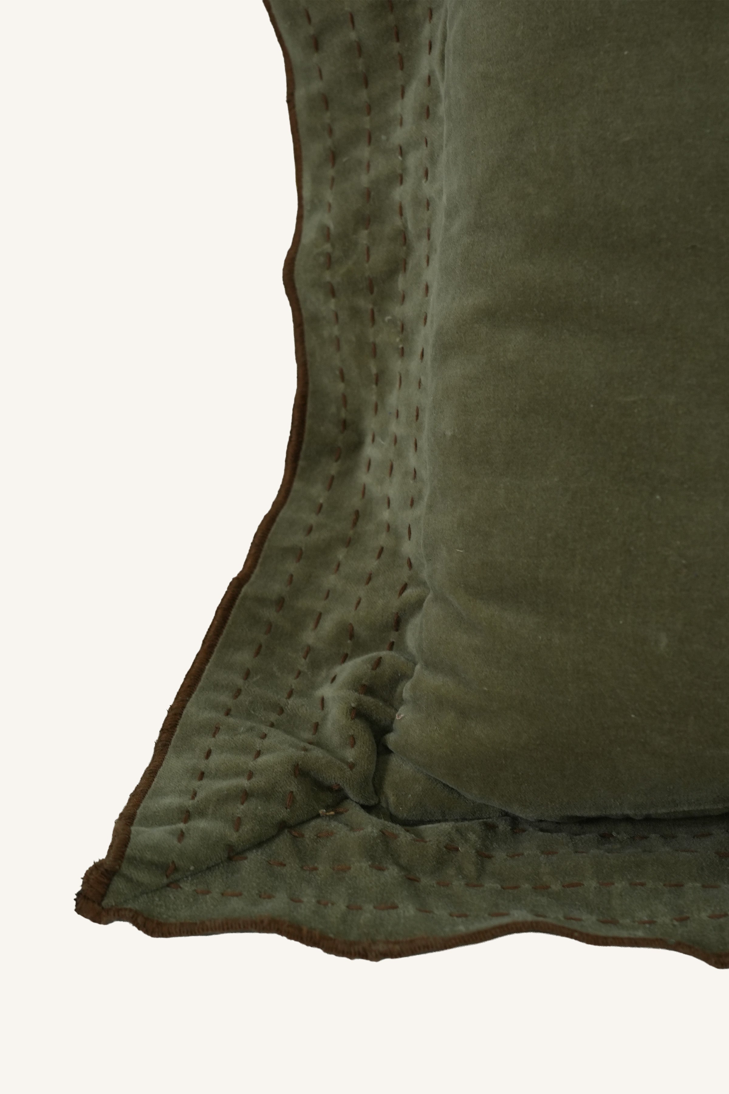 Ashford Pillow